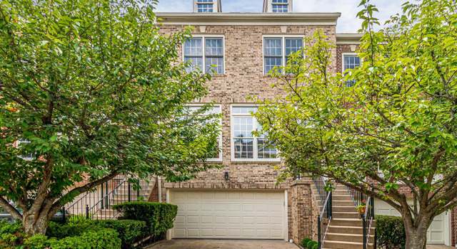 Photo of 10155 Castlewood Ln, Oakton, VA 22124