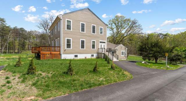 Photo of 12304 Popes Head Rd, Fairfax, VA 22030