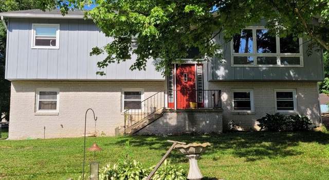 Photo of 372 Eckman Rd, Lancaster, PA 17603