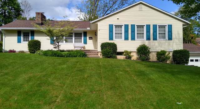 Photo of 310 Crest Dr, Clarks Green, PA 18411