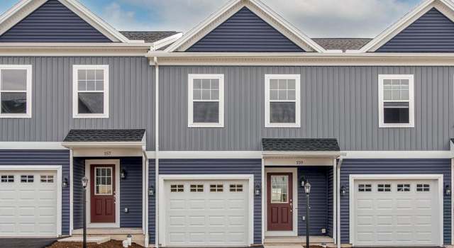 Photo of 159 Highpoint Park Dr, Pleasant Gap, PA 16823