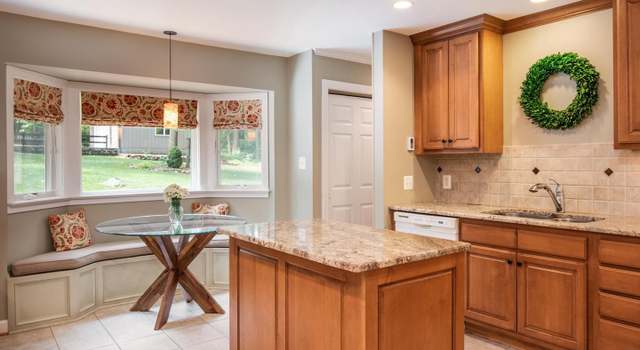 Photo of 320 Barker Ln, Bluemont, VA 20135