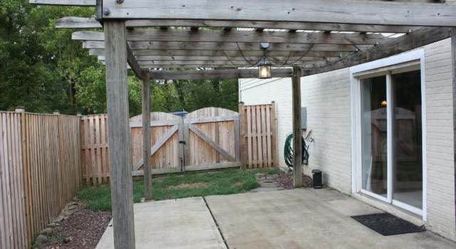 Photo of 402 Longdraft Rd, Gaithersburg, MD 20878