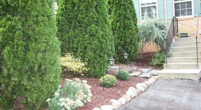 Photo of 402 Longdraft Rd, Gaithersburg, MD 20878
