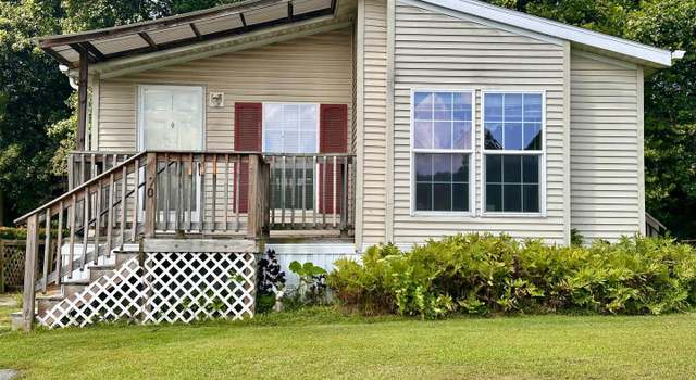 Photo of 70 Hillview Dr, Willow Street, PA 17584