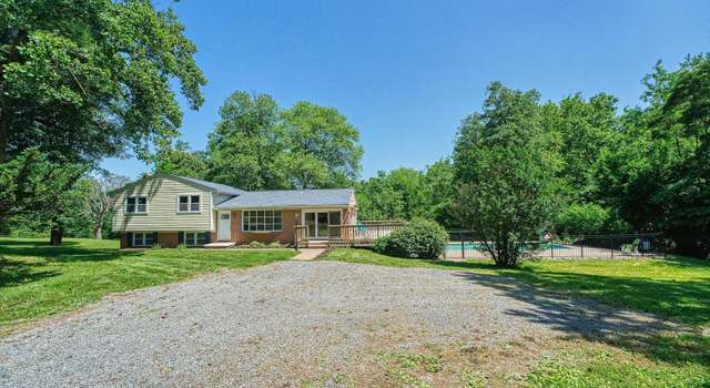 Photo of 38308 Long Ln, Lovettsville, VA 20180