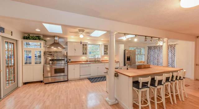 Photo of 6339 Roan Stallion Ln, Columbia, MD 21045
