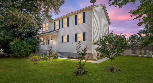 Photo of 7827 Catherine Ave, Pasadena, MD 21122