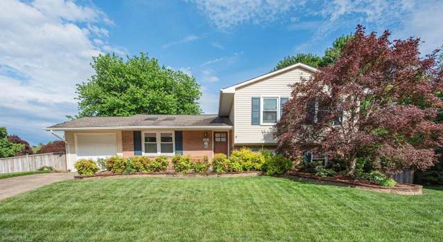 Photo of 14815 Cranoke St, Centreville, VA 20120