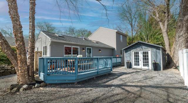 Photo of 8 S Washington St, Frenchtown, NJ 08825
