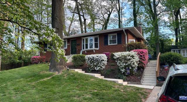 Photo of 9021 Dellwood Dr, Vienna, VA 22180