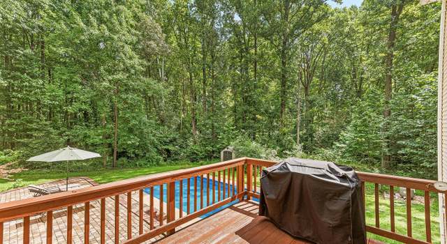 Photo of 425 Carriage Ln, Huntingtown, MD 20639