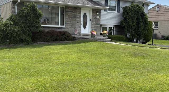 Photo of 1011 Twist Rd, Philadelphia, PA 19115