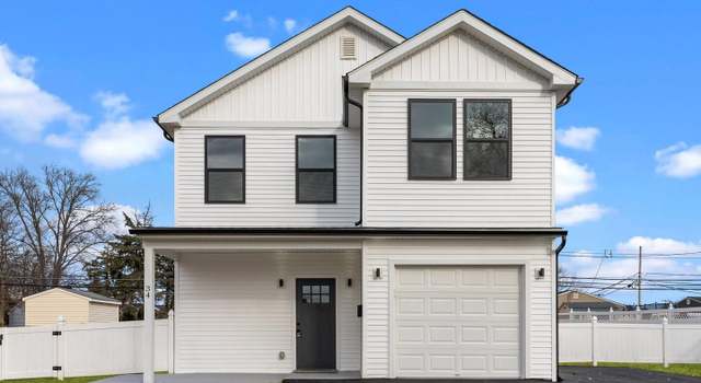 Photo of 34 Fortune Ln, Levittown, PA 19055