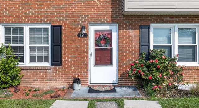 Photo of 121 Chinkapin Dr, Stephens City, VA 22655