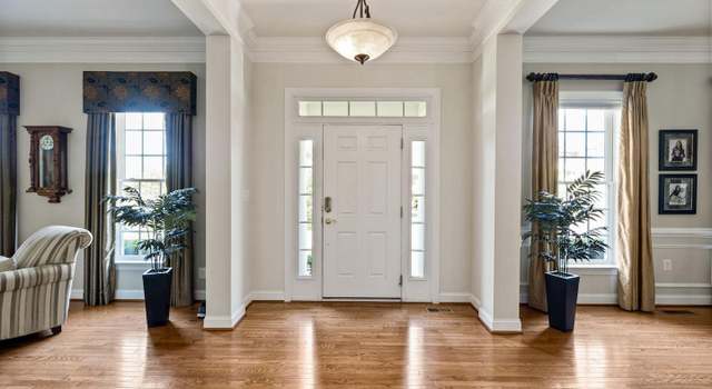 Photo of 18348 Mid Ocean Pl, Leesburg, VA 20176