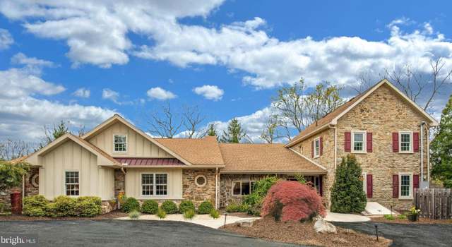 Photo of 2714 Bergstresser Dr, Hellertown, PA 18055