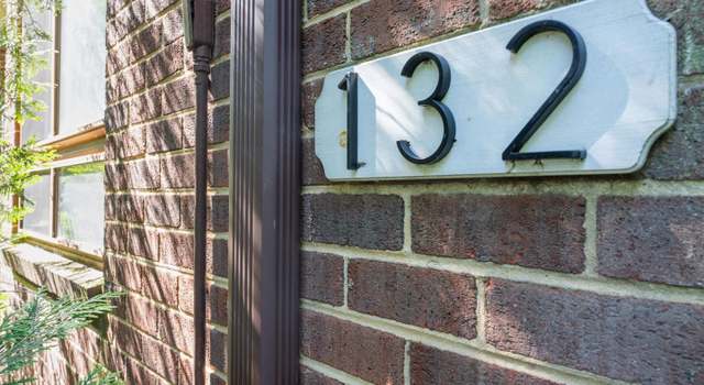 Photo of 132 Roberts Ln #102, Alexandria, VA 22314