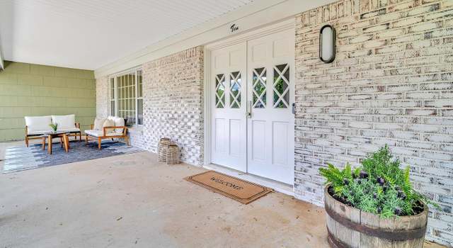Photo of 10 Manor Ridge Dr, Princeton Junction, NJ 08550