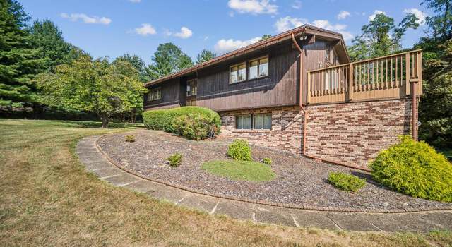 Photo of 215 Skyline Dr, Reading, PA 19606