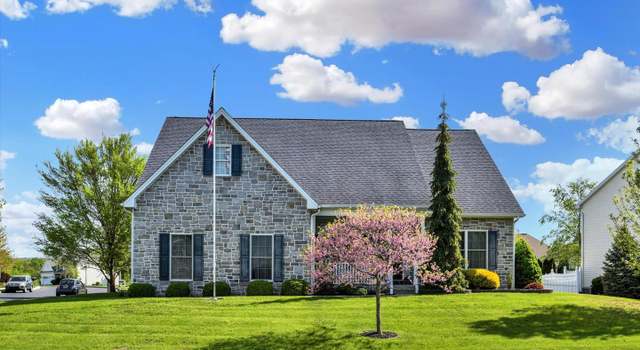 Photo of 65 Pine Creek Dr, Carlisle, PA 17013