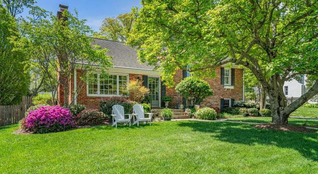 Photo of 1703 Rollins Dr, Alexandria, VA 22307