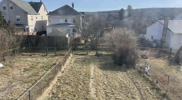 Photo of 412 Washington St W, Frackville, PA 17931