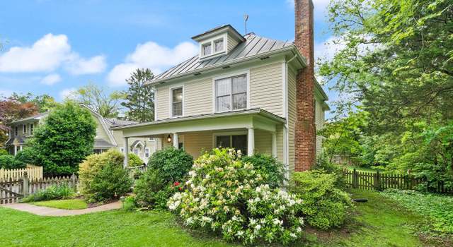 Photo of 430 S Maple Ave, Purcellville, VA 20132