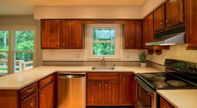 Photo of 3975 Newcastle Ct, Ellicott City, MD 21042