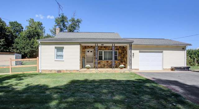 Photo of 2703 New Franklin Rd W, Chambersburg, PA 17202