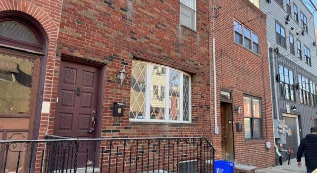 Photo of 1122 S 7th St, Philadelphia, PA 19147