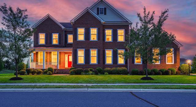 Photo of 23447 Lofthill Dr, Brambleton, VA 20148
