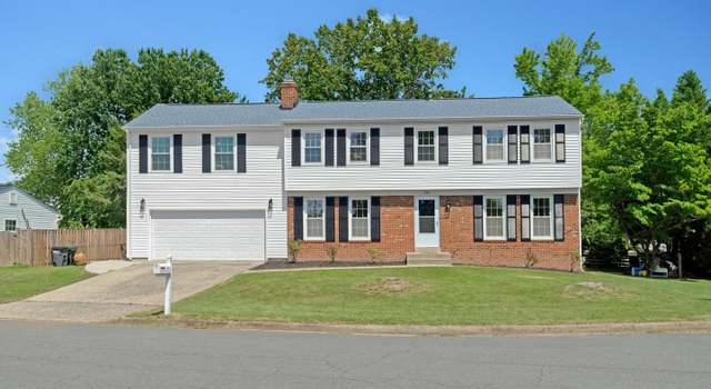 Photo of 100 N Cameron St, Sterling, VA 20164