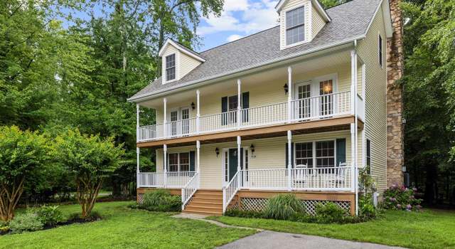 Photo of 3618 Calvert St, Edgewater, MD 21037