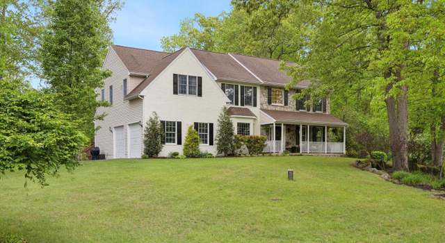 Photo of 210 Hollowbush Ln, Perkiomenville, PA 18074