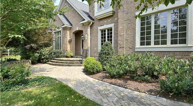 Photo of 901 Falls Manors Ct, Great Falls, VA 22066
