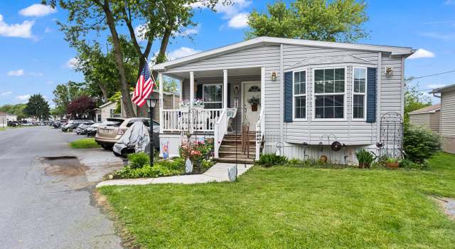 Photo of 823 Gail Pl, Lancaster, PA 17601