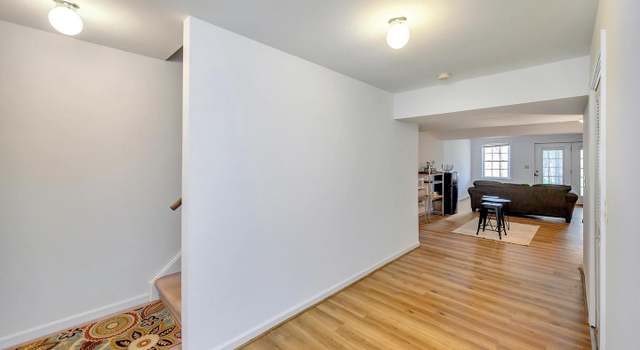 Photo of 9816 Dominion Forest Cir, Fredericksburg, VA 22408