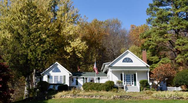 Photo of 124 Rolling Rd, Sperryville, VA 22740