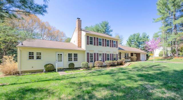 Photo of 8120 Seneca View Dr, Gaithersburg, MD 20882