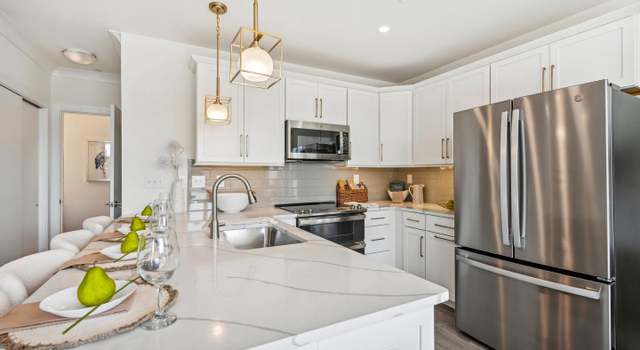 Photo of 915 Riverplace Dr Unit 15H, Conshohocken, PA 19428