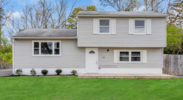 Photo of 102 Cedar Lake Dr, Williamstown, NJ 08094