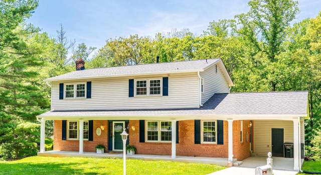 Property at 8817 Bridle Wood Dr, Springfield, VA 22152, 5 beds, 2.5 baths