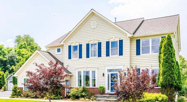 Photo of 38795 Dutchmans Knoll Dr, Lovettsville, VA 20180