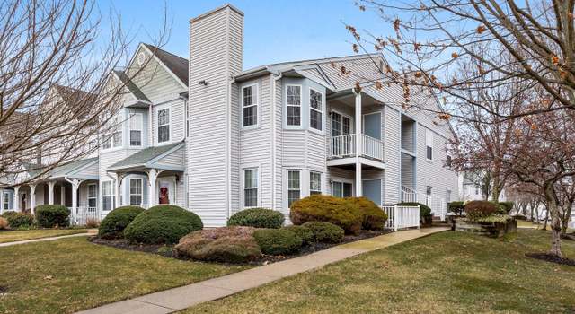 Photo of 1008 Sweetwater Dr, Cinnaminson, NJ 08077