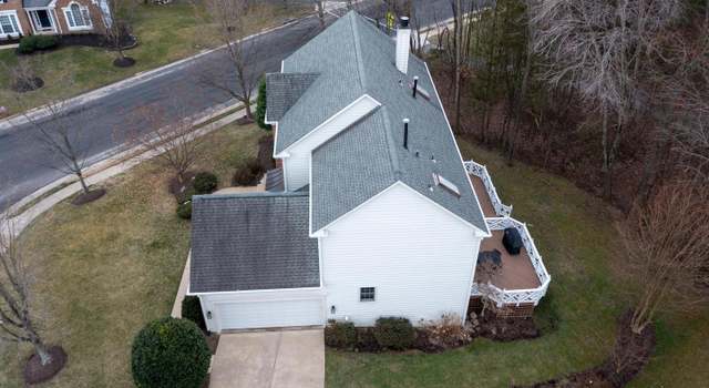 Photo of 8314 Greentree Manor Ln, Fairfax Station, VA 22039