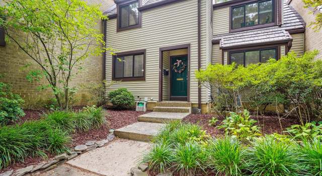 Photo of 1505 Farsta Ct, Reston, VA 20190