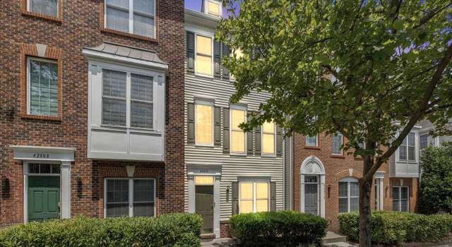 Photo of 42810 Flannigan Ter, Chantilly, VA 20152