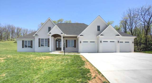 Photo of 1325 Hearthside Dr, Chambersburg, PA 17202