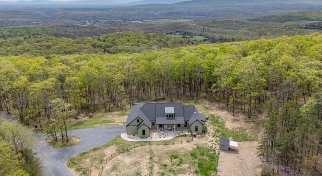 Photo of 761 Fall Run Ln, Winchester, VA 22602